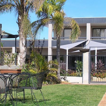 Dongara Old Mill Motel Extérieur photo
